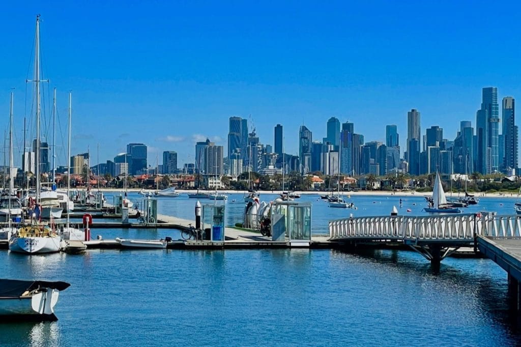 APYAC City views